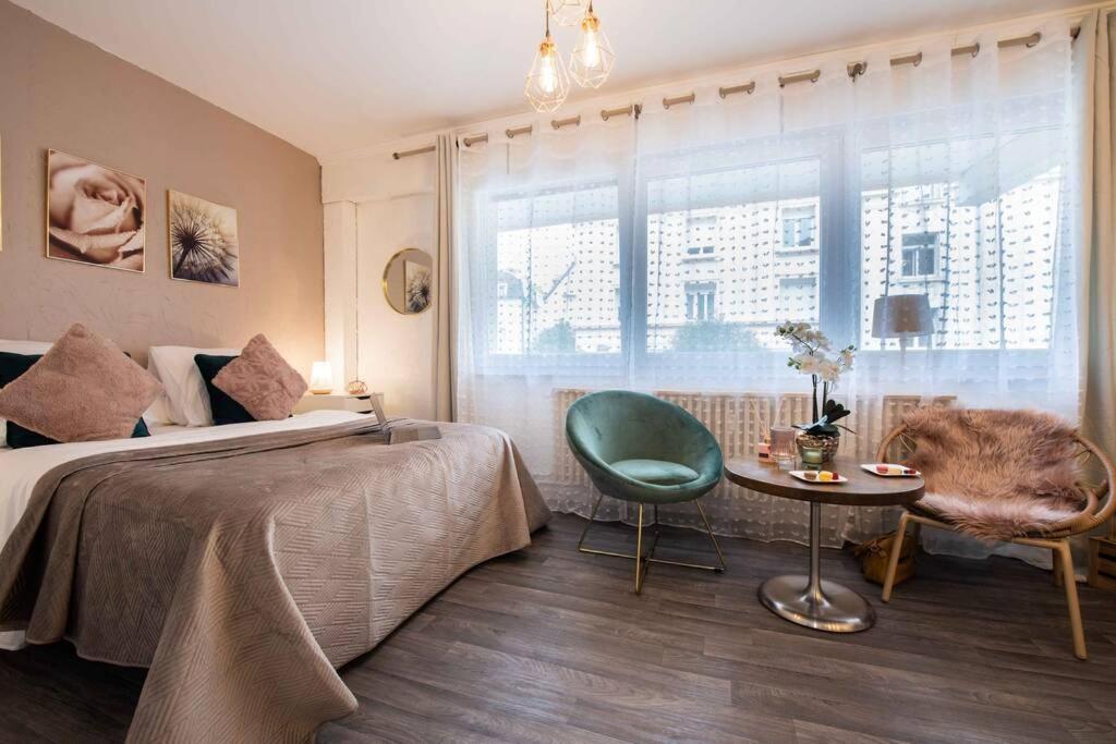 Studio Le Camaieu Tout Confort, Metz Gare Appartamento Esterno foto