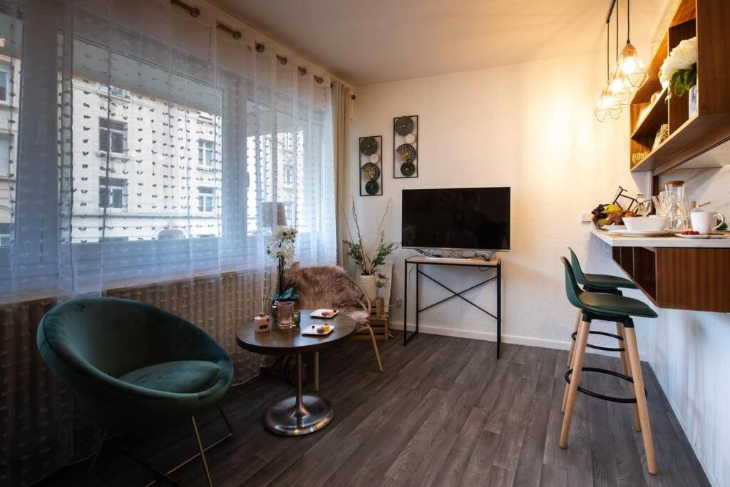 Studio Le Camaieu Tout Confort, Metz Gare Appartamento Esterno foto